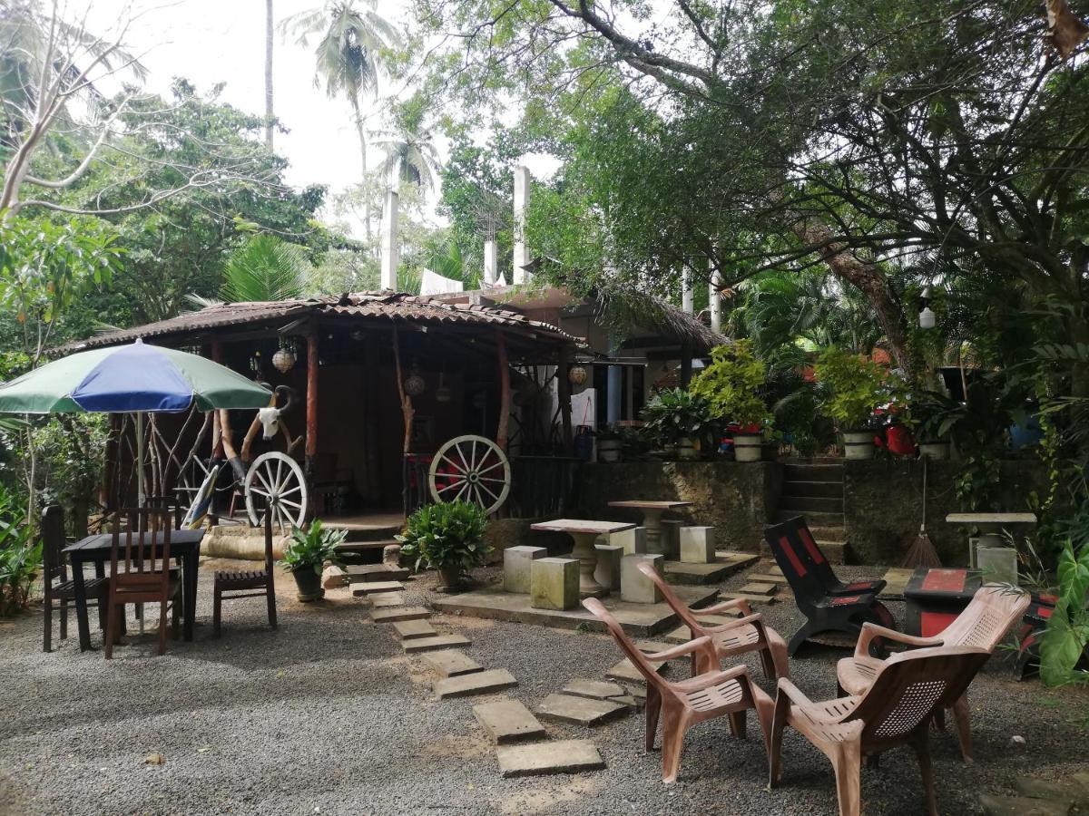 Sea Breeze Garden Hotell Tangalle Eksteriør bilde
